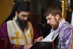 Владика Арсеније у Топчидерском храму