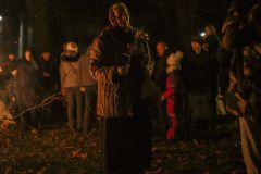 110417497_badnjevecepaljenjebadnjaka_photovladimirzivojinovic011